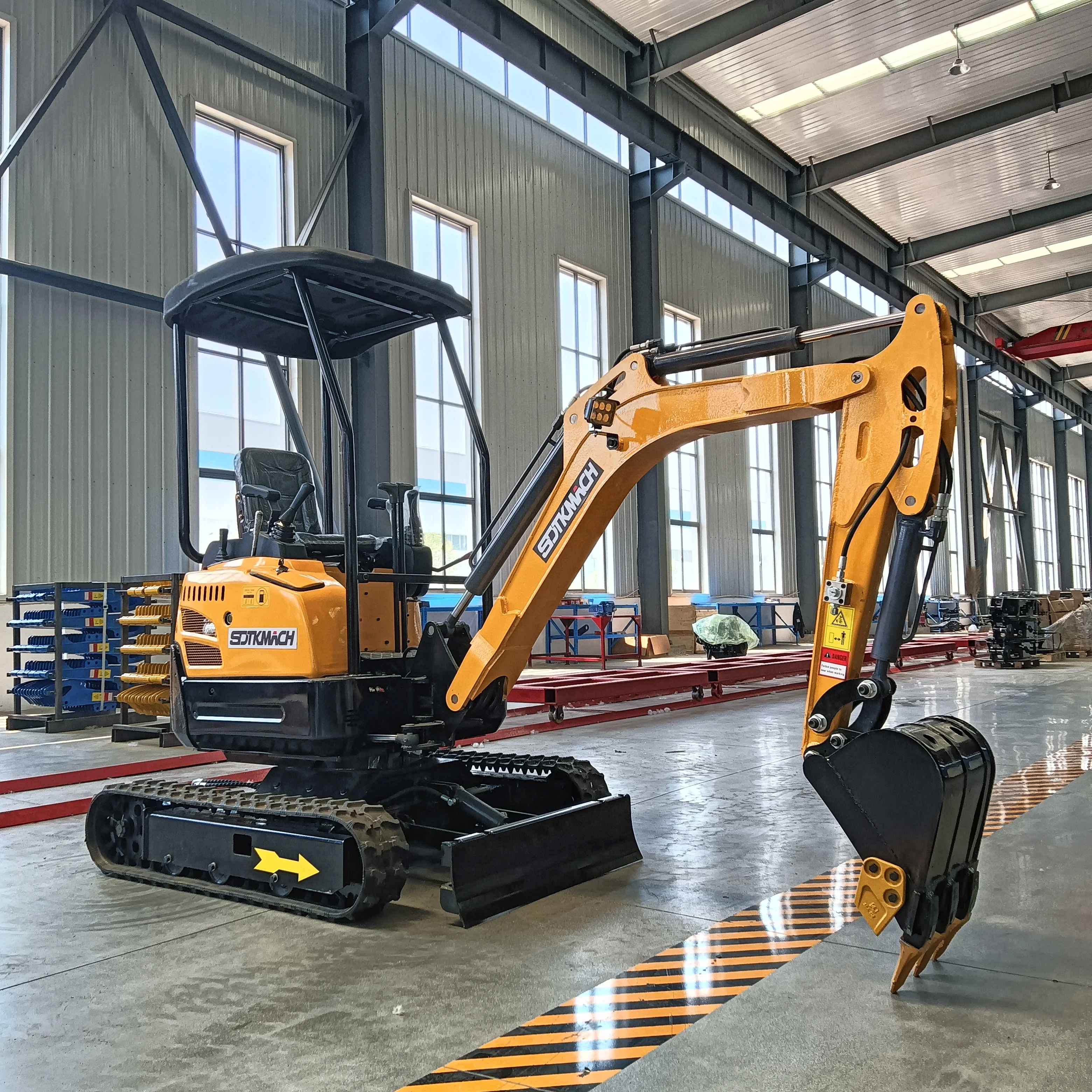 SDTKMACH kubota engine  TK15 TK18 TK20 mini carwler excavator 1.8 ton