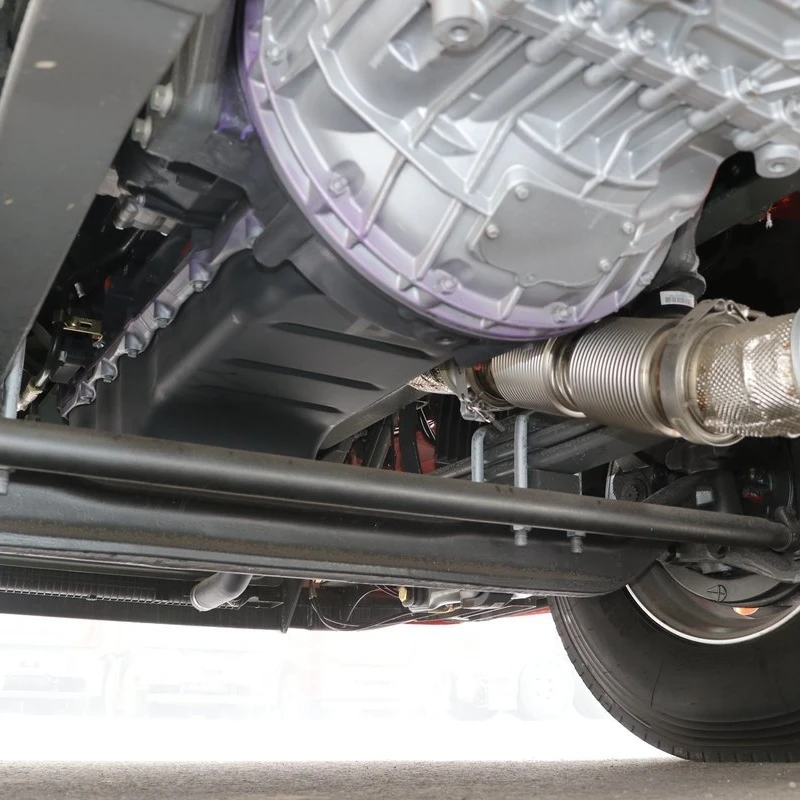 Wide Range Of Applications Sinotruk Howo Diesel New 6*4 Tractor Truck Original Transmission For Heavy Cargo Transport