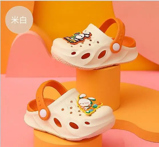 Factory Price Cute EVA clogs kids casual garden shoes non-slip Thick bottom beach sandals for boys girls