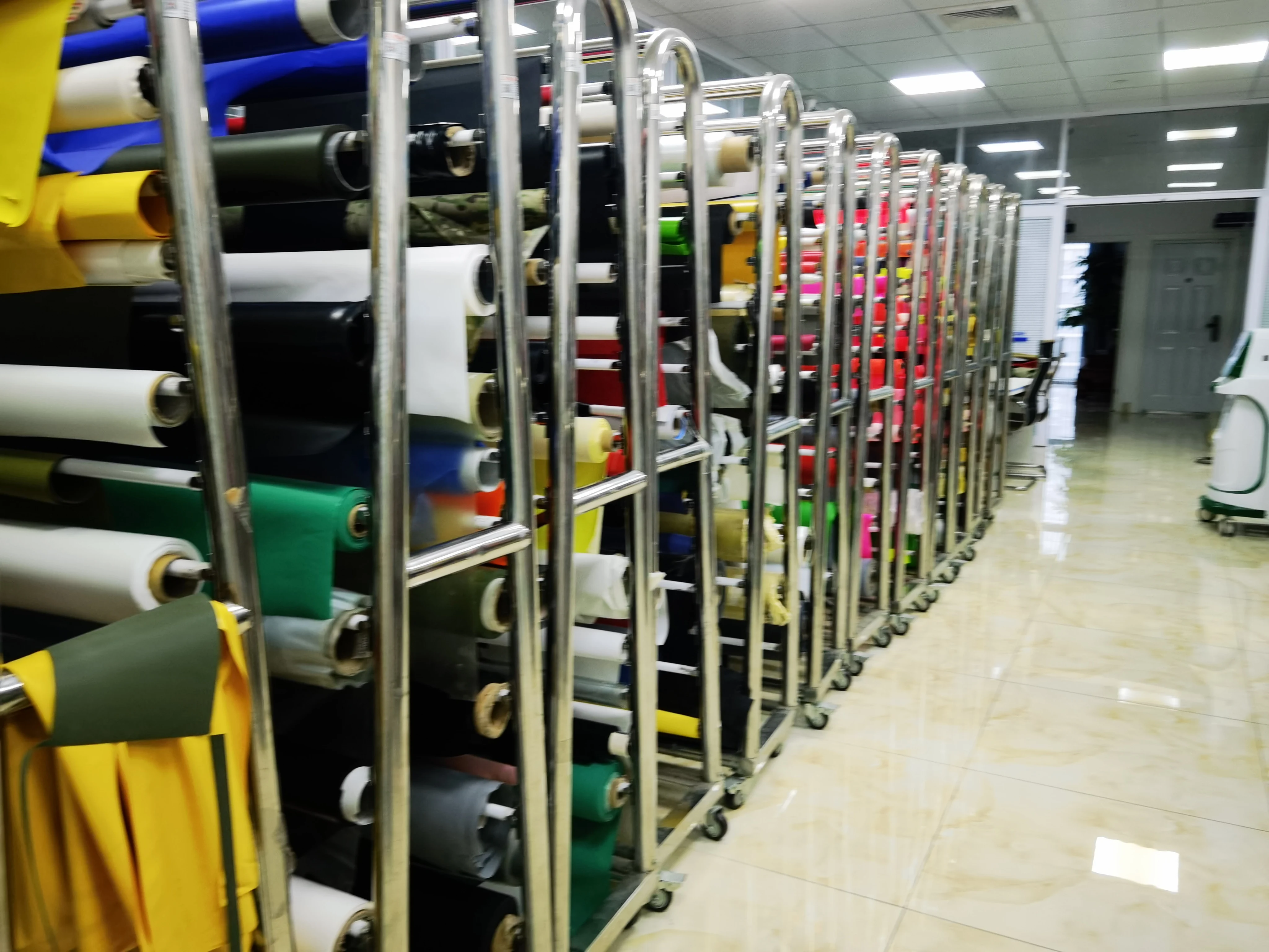 Waterproof blue rubber laminated mesh cloth