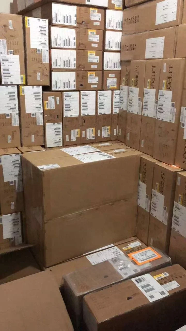 Новый оригинальный EX4200-48T EX4200 48-Порт Gigabit 8 PoE L3 переключатель