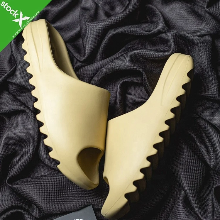 2021 Brand Name Women Sandal Yeezy Slides Women Flat Platform Sandals Women Yeezy Slides