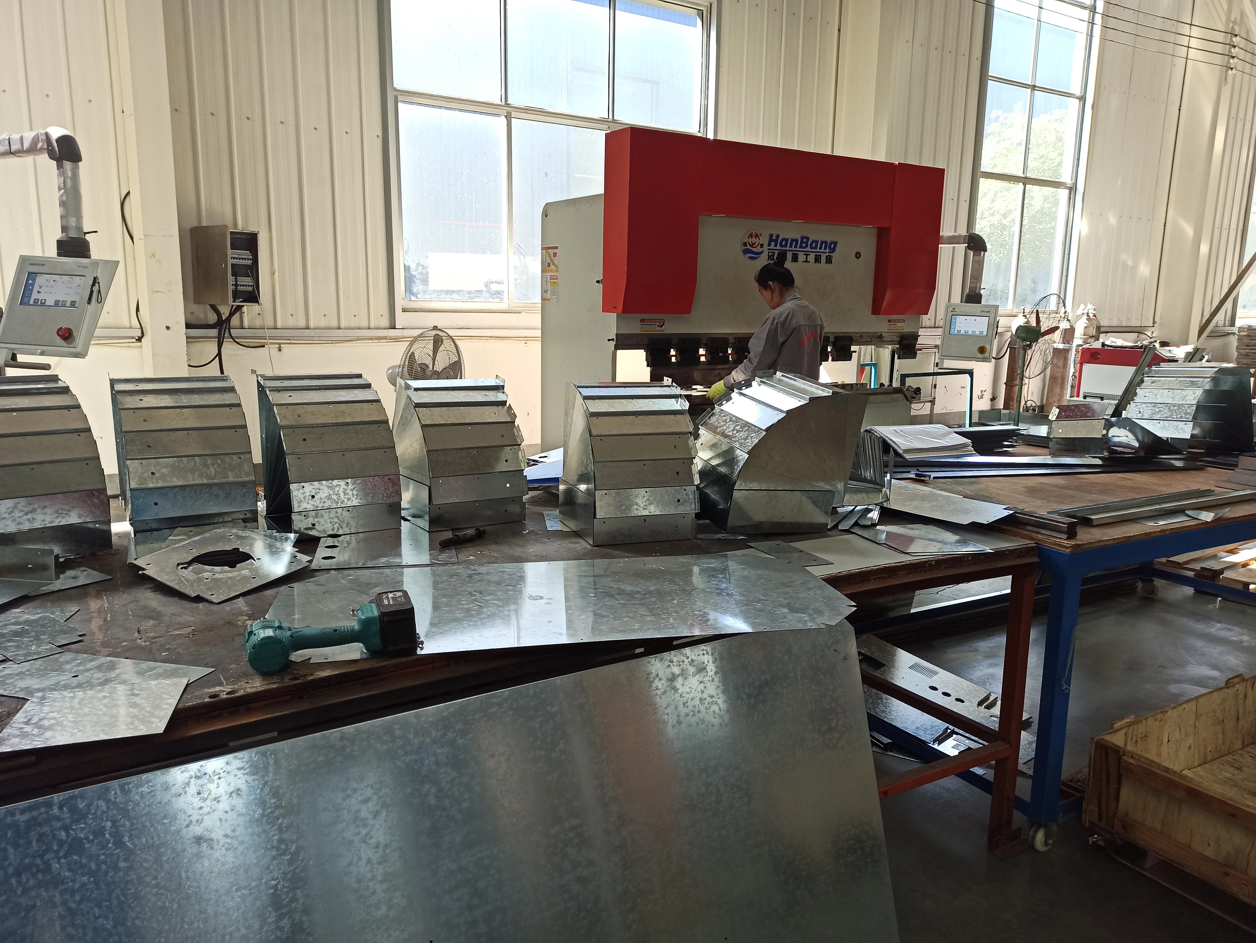 Environmental Friendly Energy Saving Air Source Heat Pump System