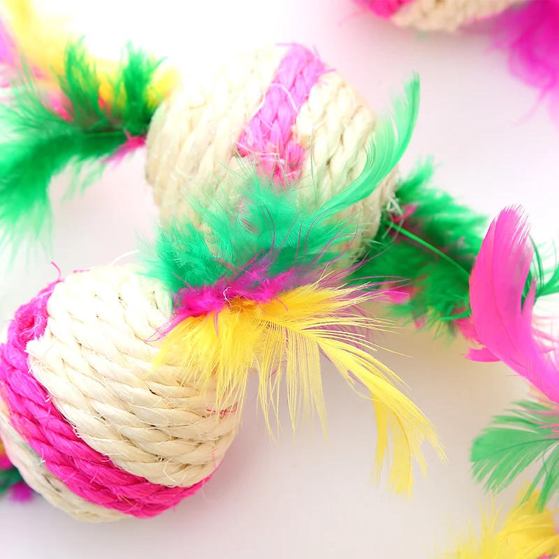 Wholesale Colorful Interactive Cat Toy Scratching Sisal Cat Ball Toy Natural Cat Scratcher Toy With Feather