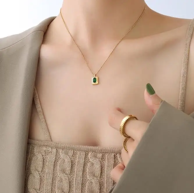 AZL New luxury oval White stone necklace titanium steel plated 18 gold choker jewelry