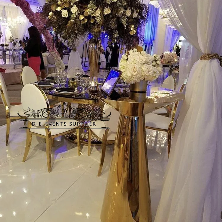 
2019 hot selling gold metal  glass high luxury cocktail bar table for wedding banquet 