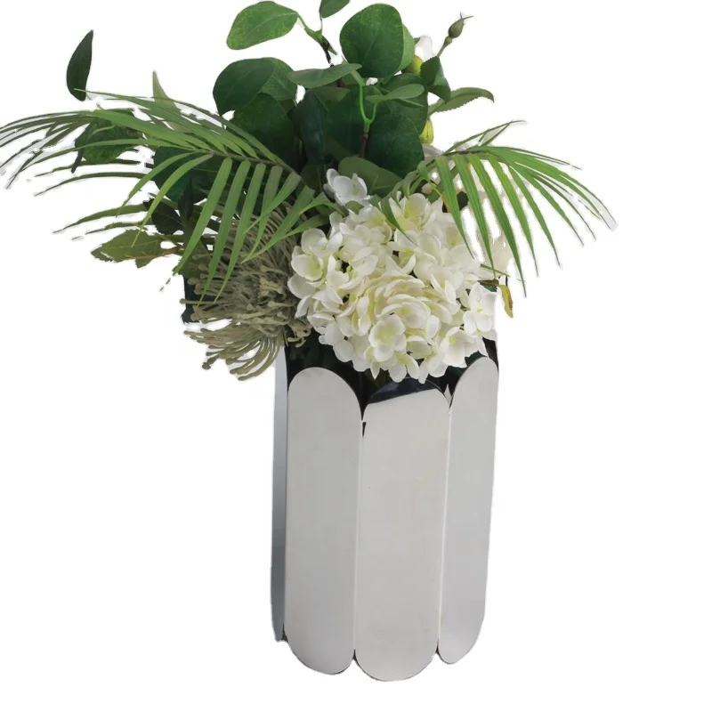 New Creative Metal Decorative Vase Dry Flower Vase Metal Vase For Home Decor Wedding Table Decoration