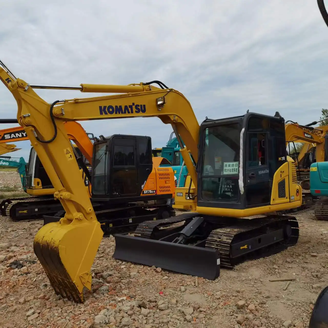 7Tone used Komatsu excavator PC70-8 pc210-7,PC200  komatsu backhoe pc70