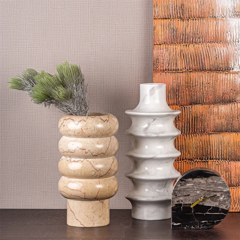 Ваза из смолы мраморного цвета для домашнего декора Современная