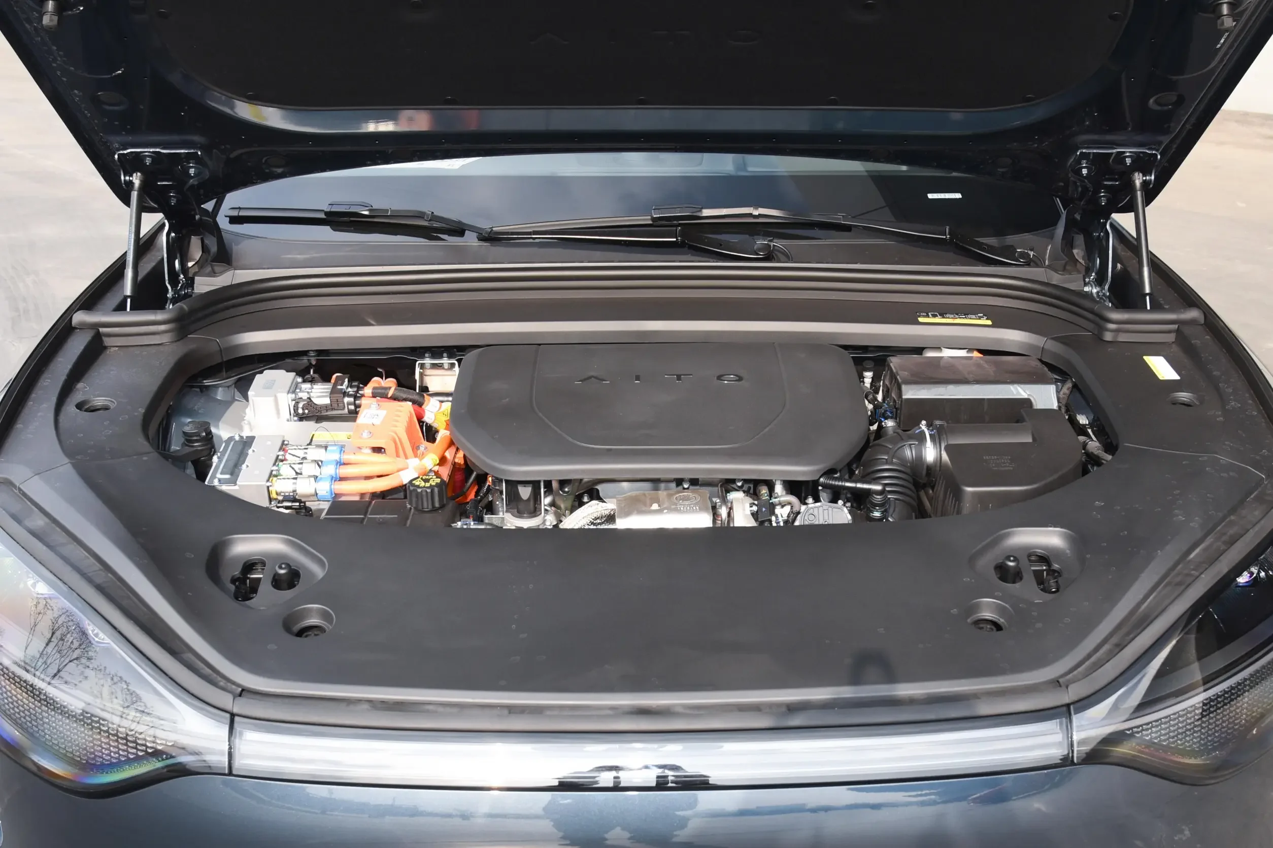 2024 In stock China Brand new energy Second hand Vehicle AITO M9 Range extender new energy vehicle AITO M9