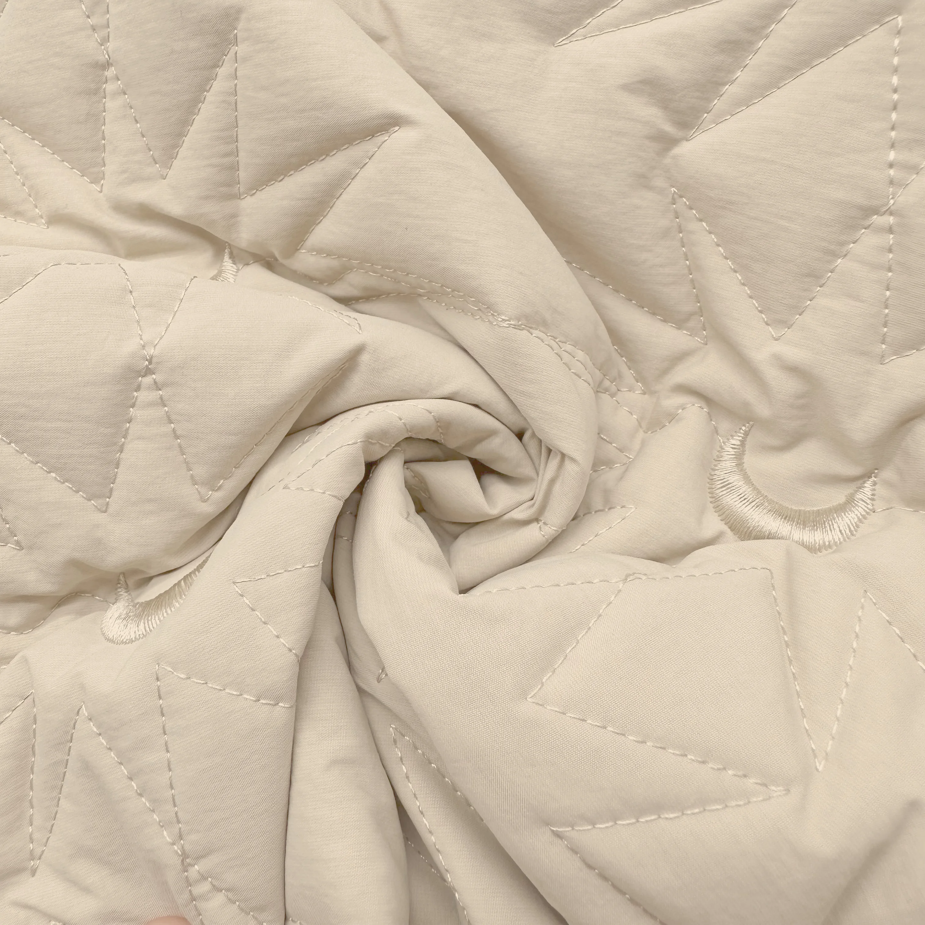 Hot selling matte Waterproof windproof Nylon Taslon Quilted fabric in stock
