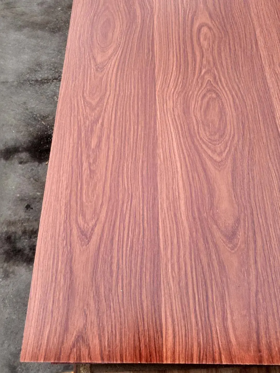 Wooden grain color  melamine laminated coated plywood for making furniture