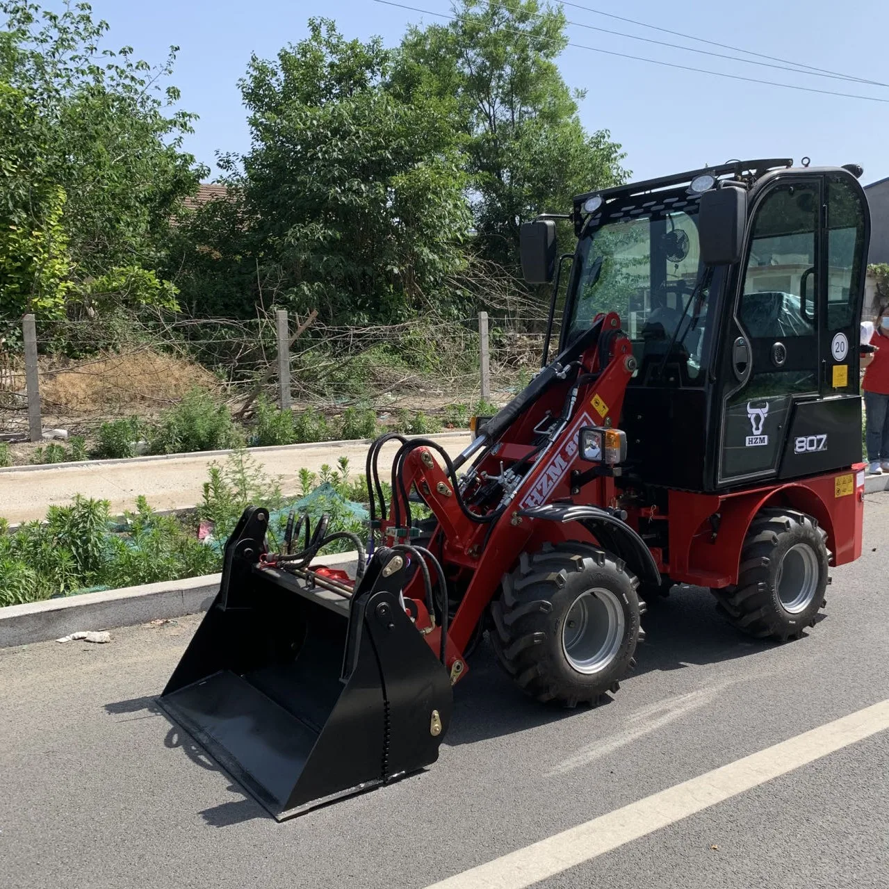 Factory Hzm 807 China Agriculture Articulated Mini Small Large Compact Farm Garden Tractor Wheel Front End Loader with CE/ISO