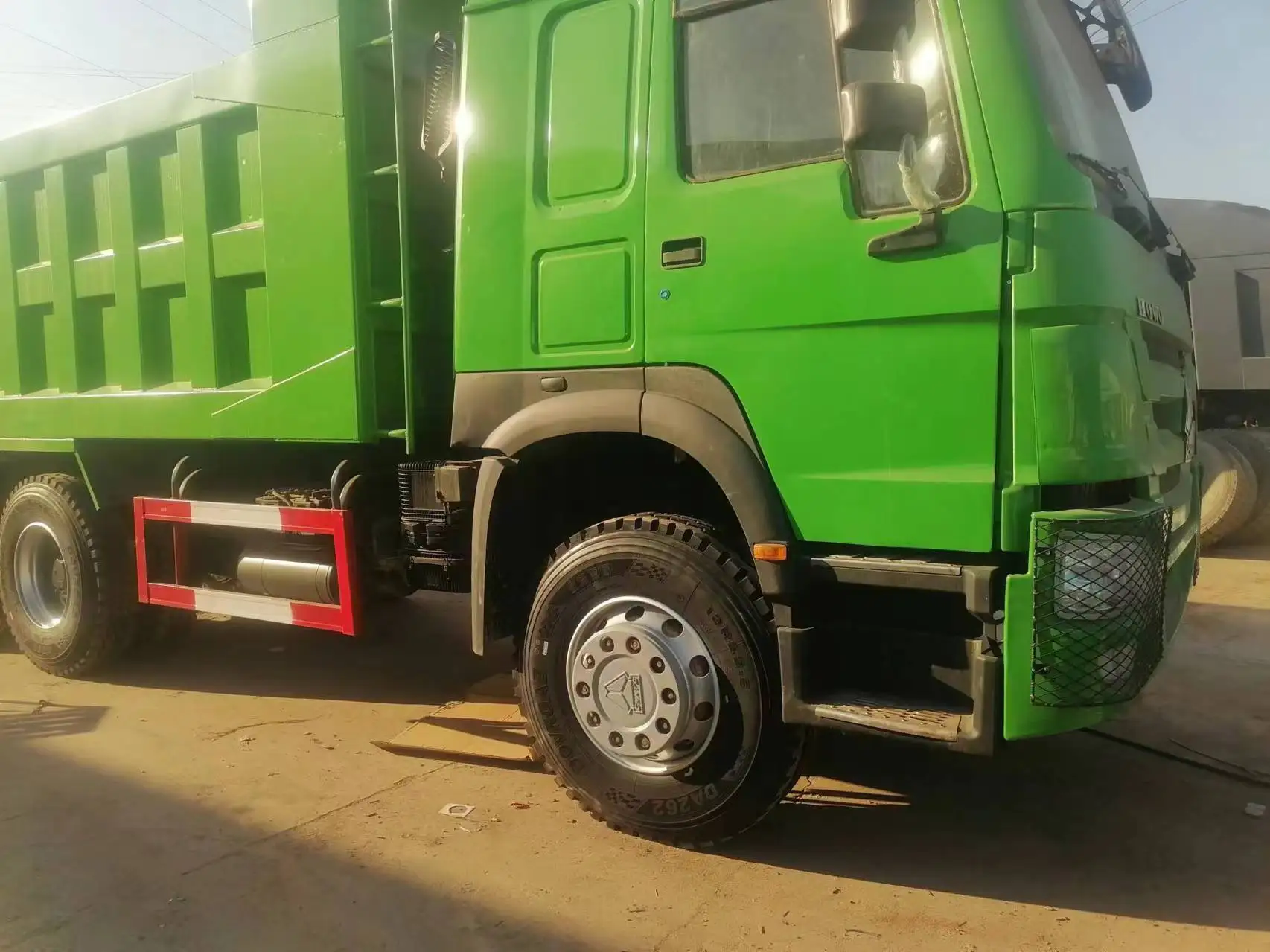 Высококачественный самосвал Sinotruk HOWO 6*4 б/у новый грузовик 10 шин