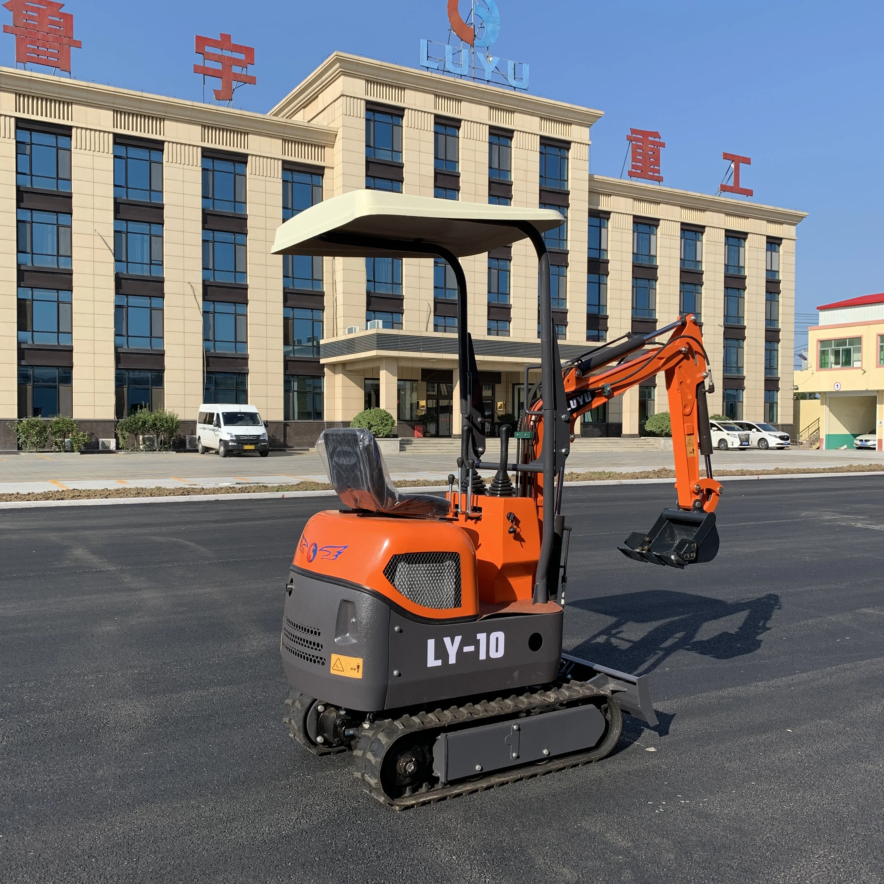 LUYU-10A China mini escavator 1T small digger excavators with rubber track mini excavator for sale china