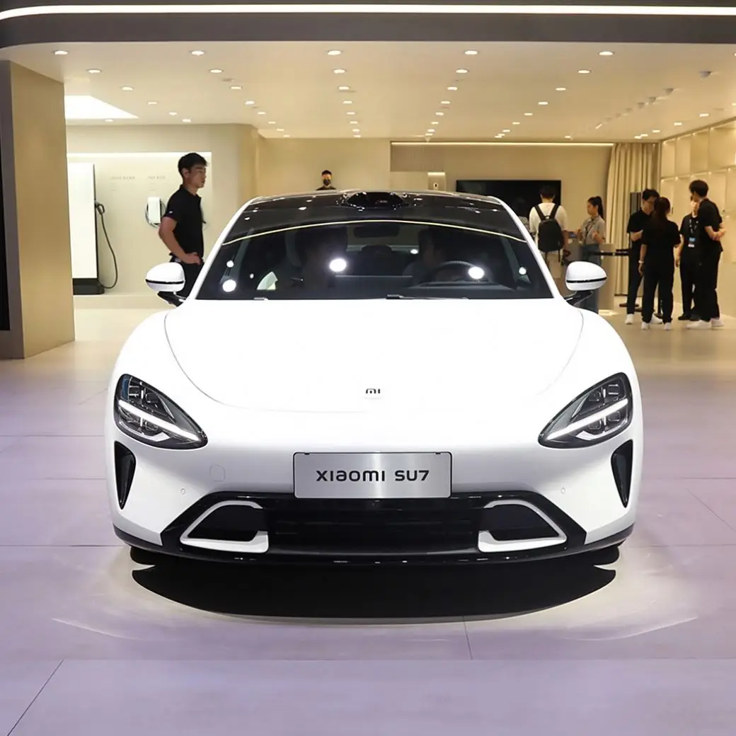 Xiao Mi SU7 MAX Electric Sedan Car 2024 New Beijing Electric Vehicle in Stock Deposit Xiaomis SU7