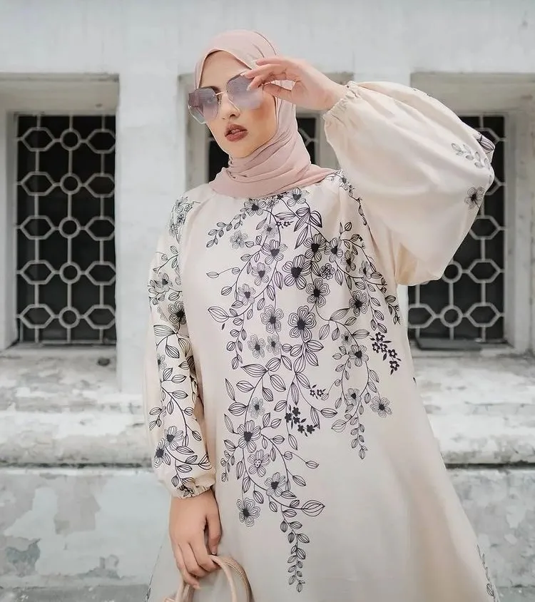 Luxury Dubai Tutkish Black Traditional Jibab Arab Silk Muslim Moroccan Kaftan Muslim Abaya For Women Daily Life