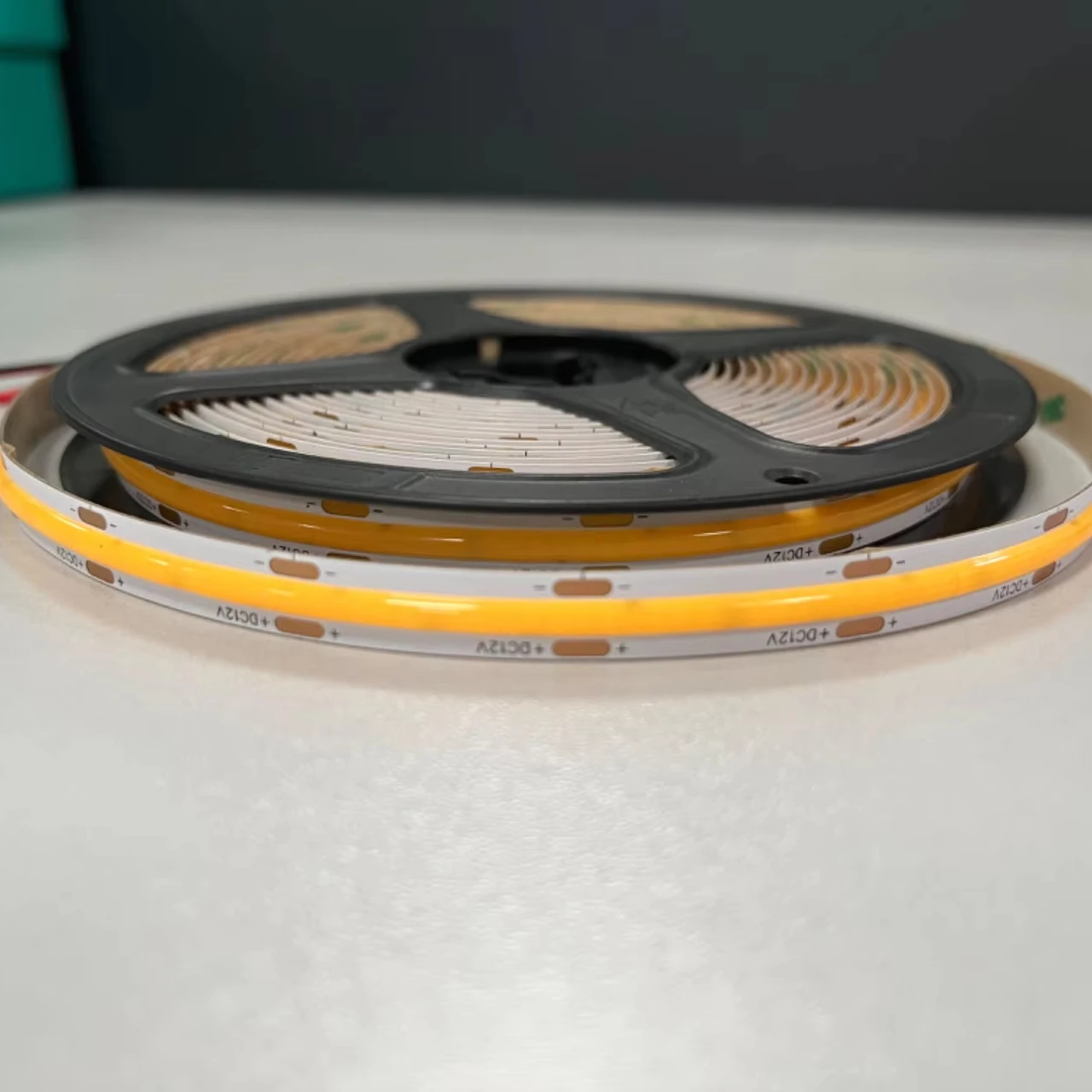 DC12V 24V COB Светодиодная лента с подсветкой CE/cUL указана без пятен 8 мм ширина 320 светодиодов/м 480 гибкая светодиодная высокой плотности