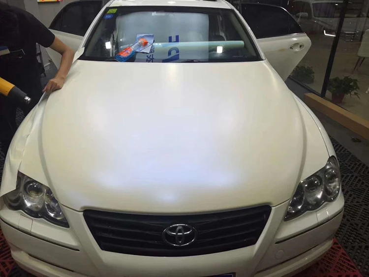 1.52x18m PVC Multiple Colors Air Bubble Free Matt Metal White To Blue Chameleon Body Side Vinyl Car Wrap Sticker Design Film