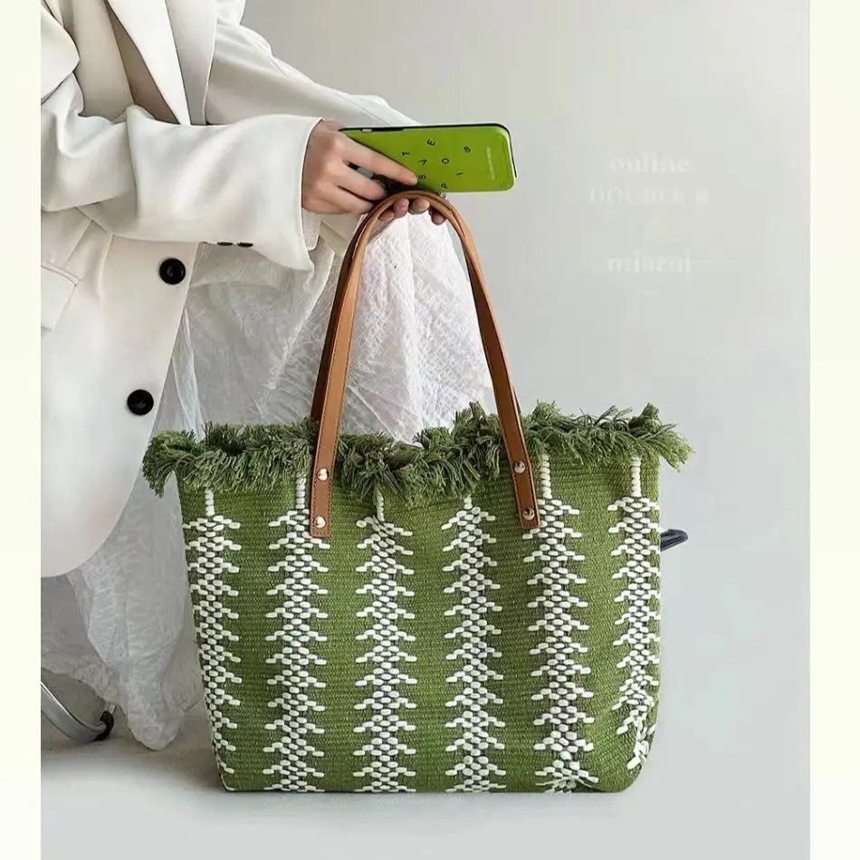 Girls lovely Popular Single Shoulder Bag Large Capacity Canvas Bag Shopping Bag Tassel Handbag