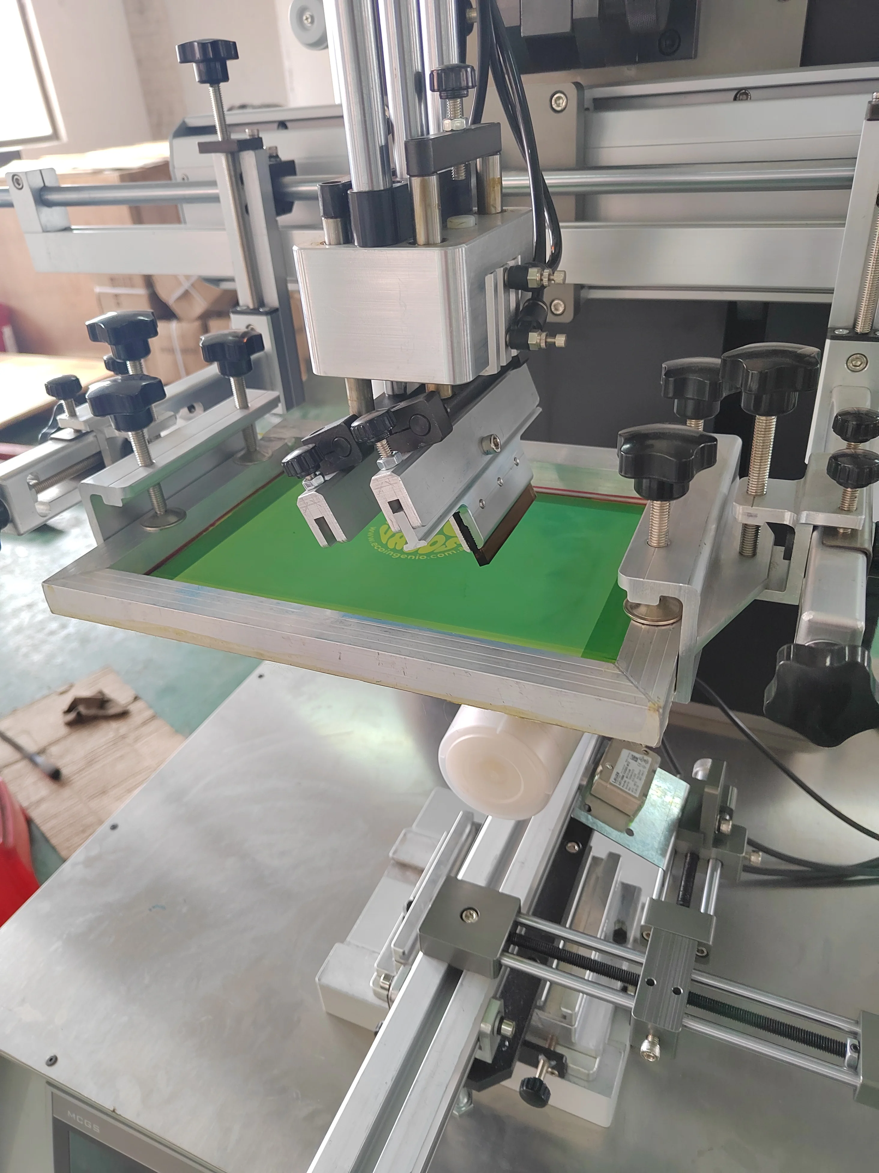 Servo Silk Screen Printing Machine Glass Bottle Screen Printer With Color Sensor For plastic Bottle cups