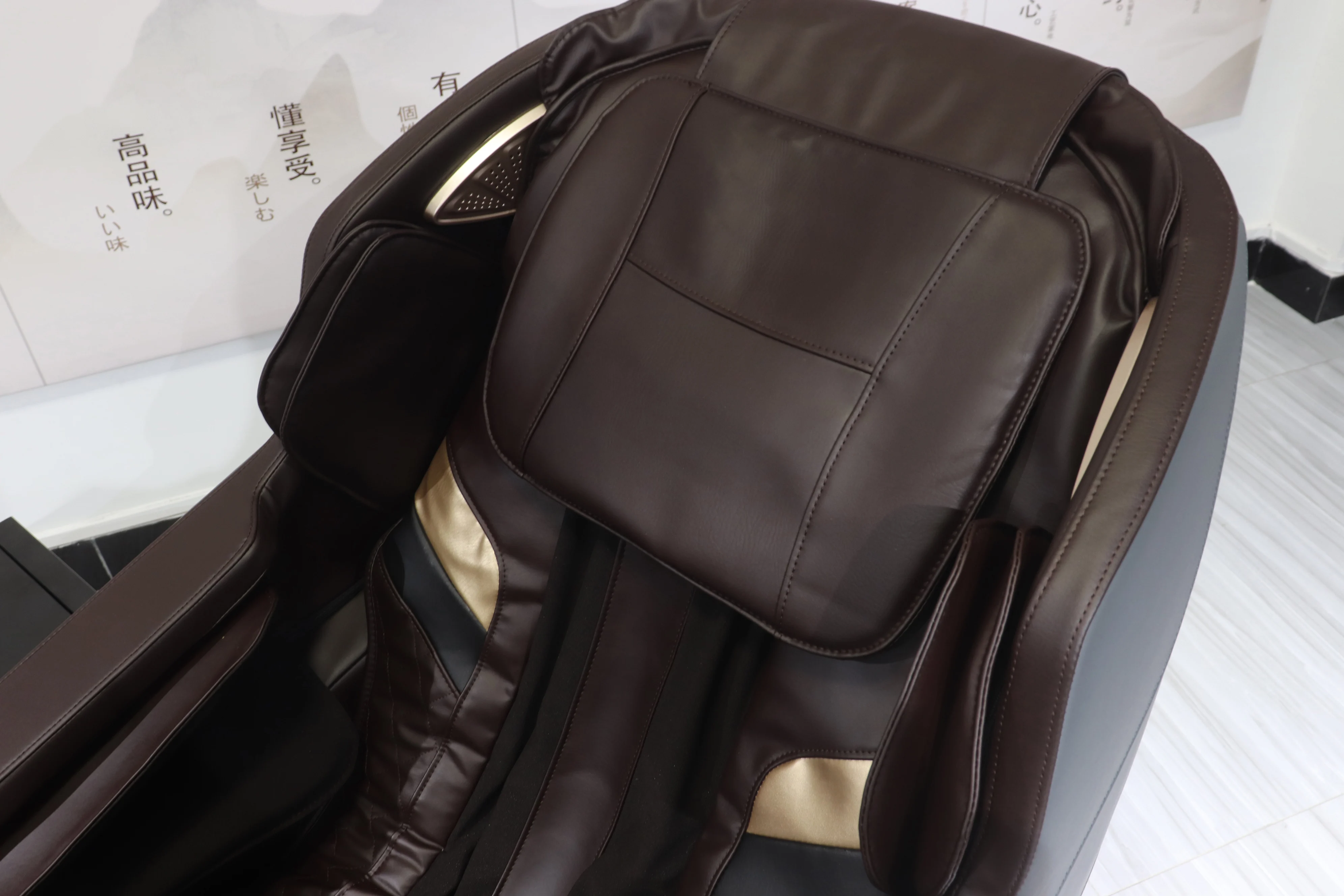 NINGDECRIUS 2023 4D Commercial Massage Chair Full Body Airbags Massage Chair Luxury Coin Operated Vending Zero Gravity 3D OEM