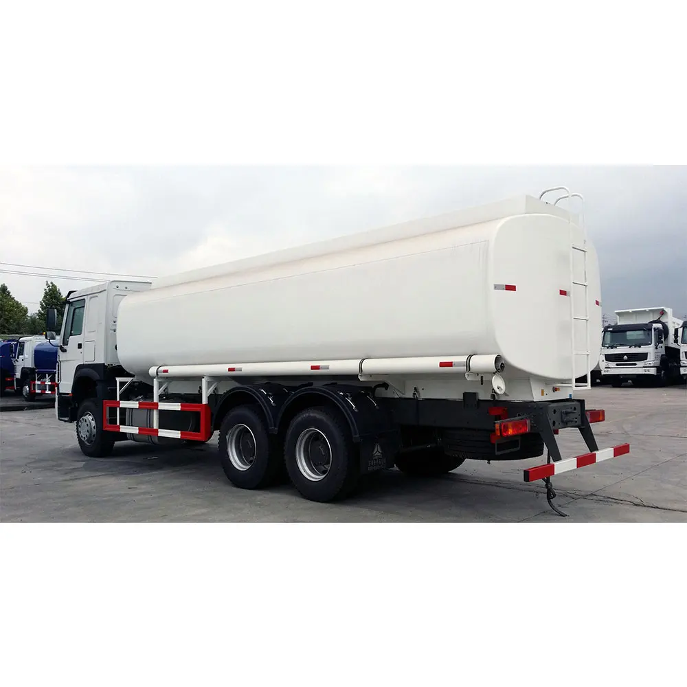 SINOTRUK HOWO fuel tank truck 6X4 10 wheel 25cbm howo 371 375 oil tank truck