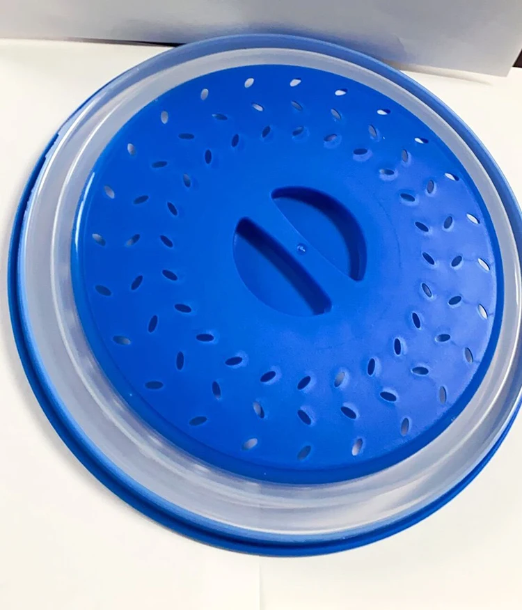 Kitchen Gadget Splatter Guard & Colander Vented Collapsible Medium Microwave Cover for Food & Meal Prep