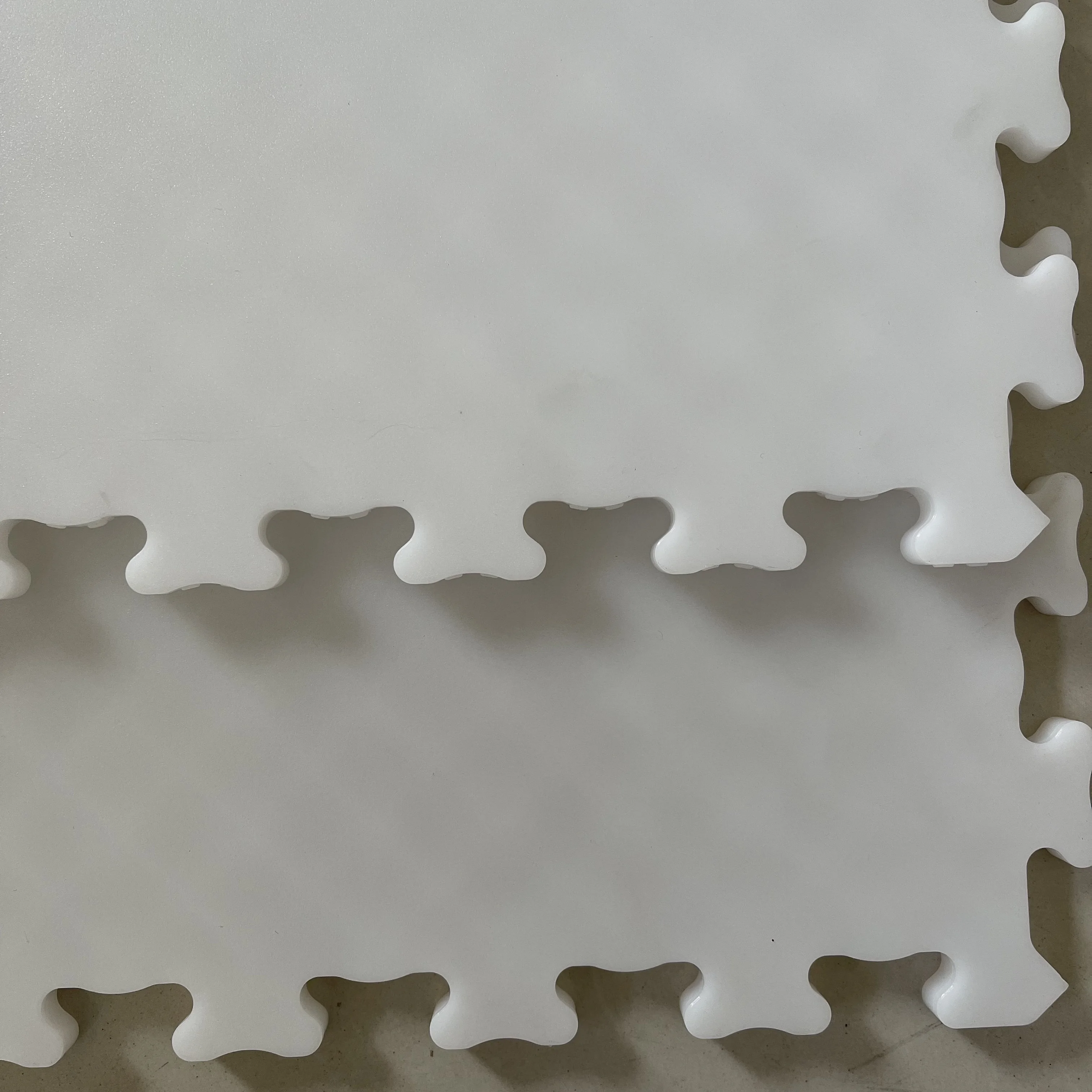 Anti Weather Portable Synthetic Ice Rink Artificial Ice Skating Plastic Synthetic Ice Rink System