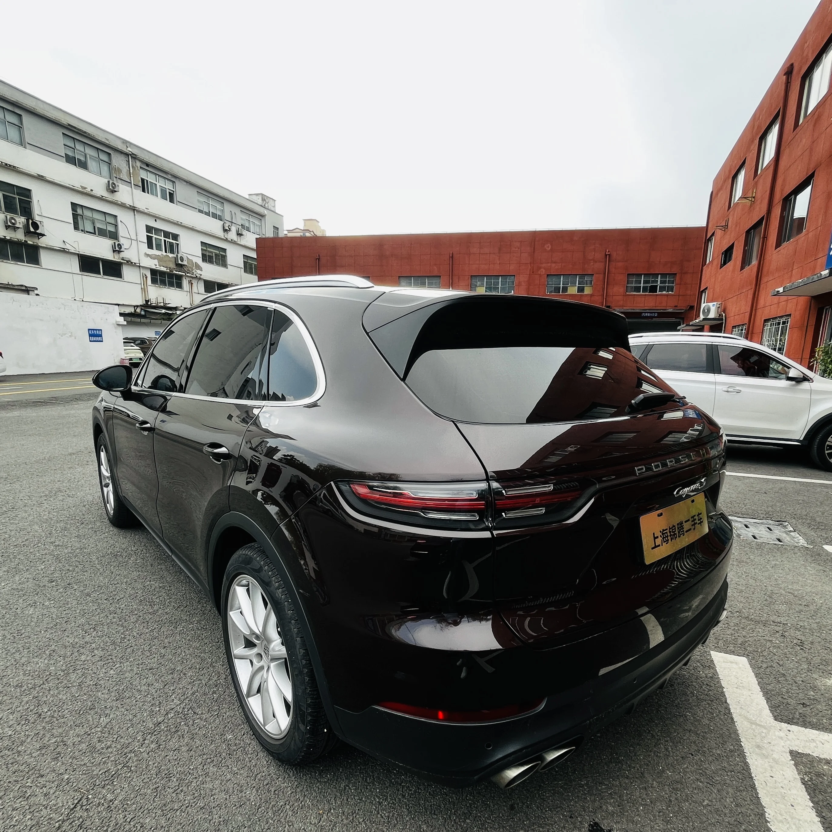 Лидер продаж 2020 Cayenne 3 0 T четырехдверный Пятиместный 2895 мм колесная база Подержанный автомобиль для Porsche