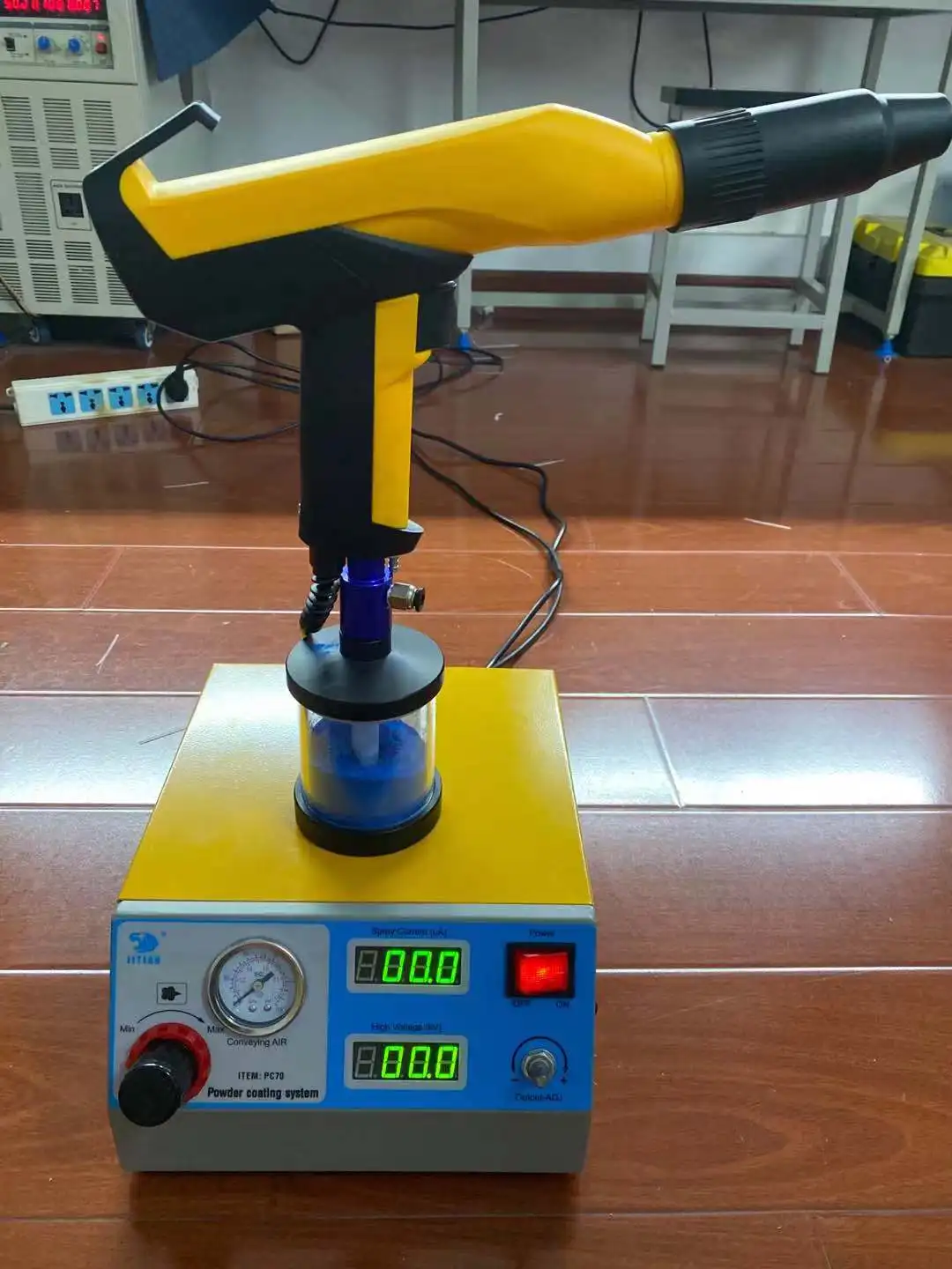 Electrostatic sprayer powder coating gun and powder unit system