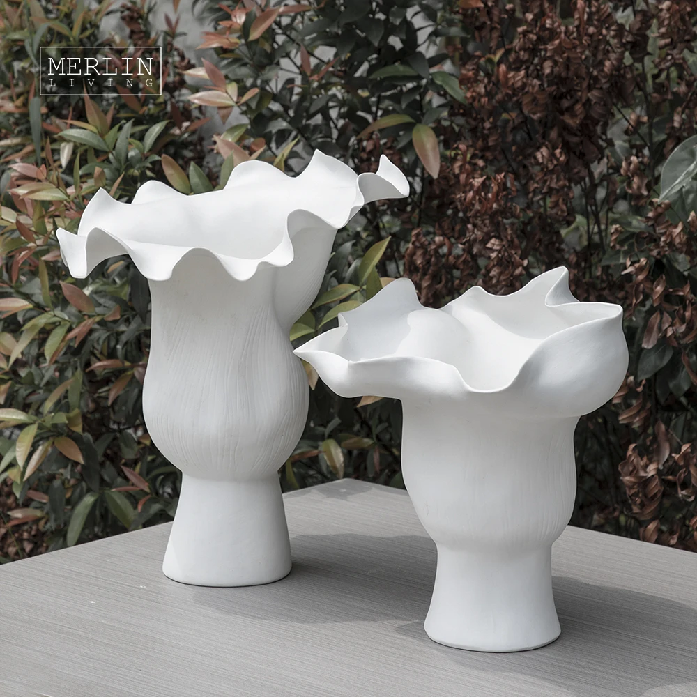 Merlin Living Handmade Ceramic Vase Designer Vases White Flower Vase For Decoration Chaozhou Ceramic Factory Wholesale Decor