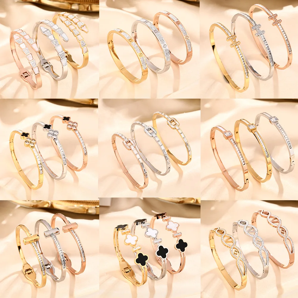 Hypoallergenic Waterproof Female Non Tarnish Stainless Steel Bracelet  Gold Four-Leaf Clover Fashion Jewelry Bracelets Bangles