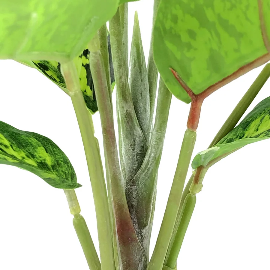 Hot selling artificial plants wholesales wholesale leaves evergreen garden decoration home decoration wedding decoration realistic greenery