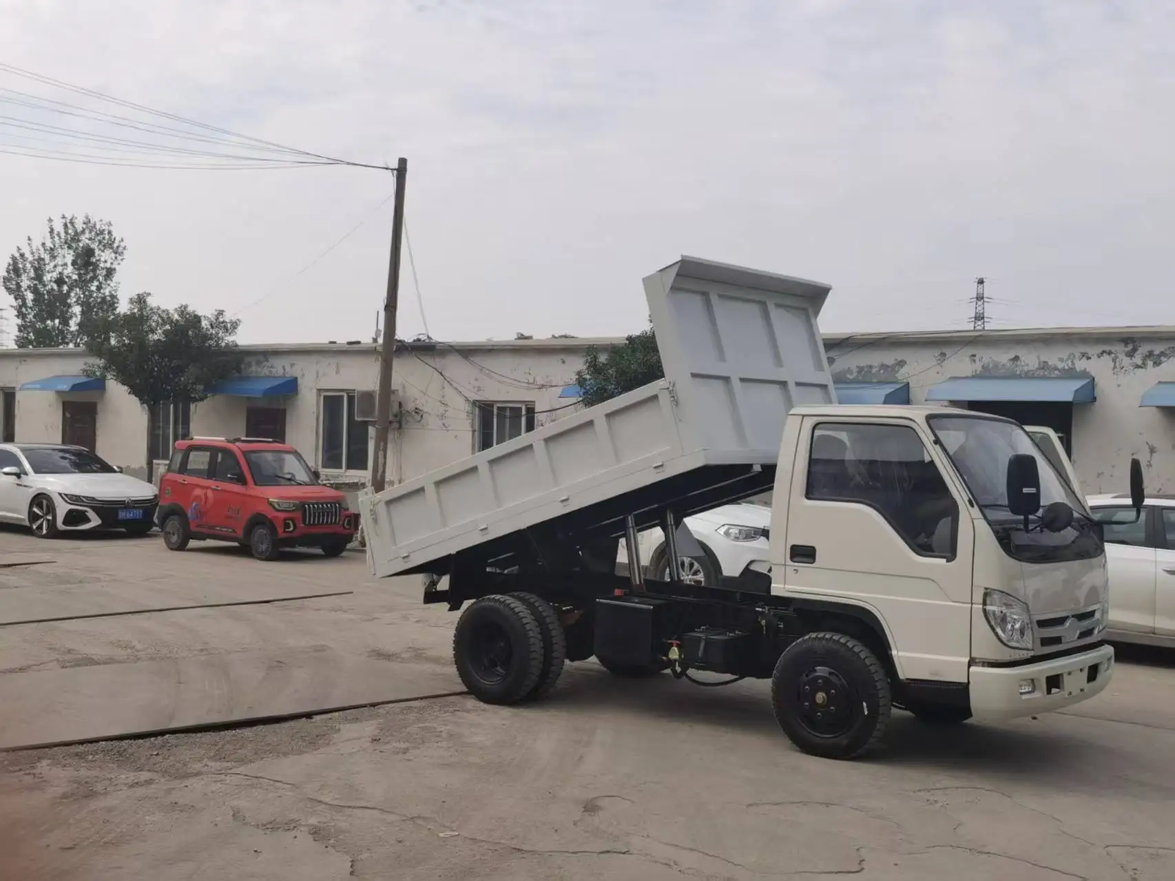 Transport Vehicle with Core Components Gearbox Bearing Motor for Engineering Machinery Mining Construction