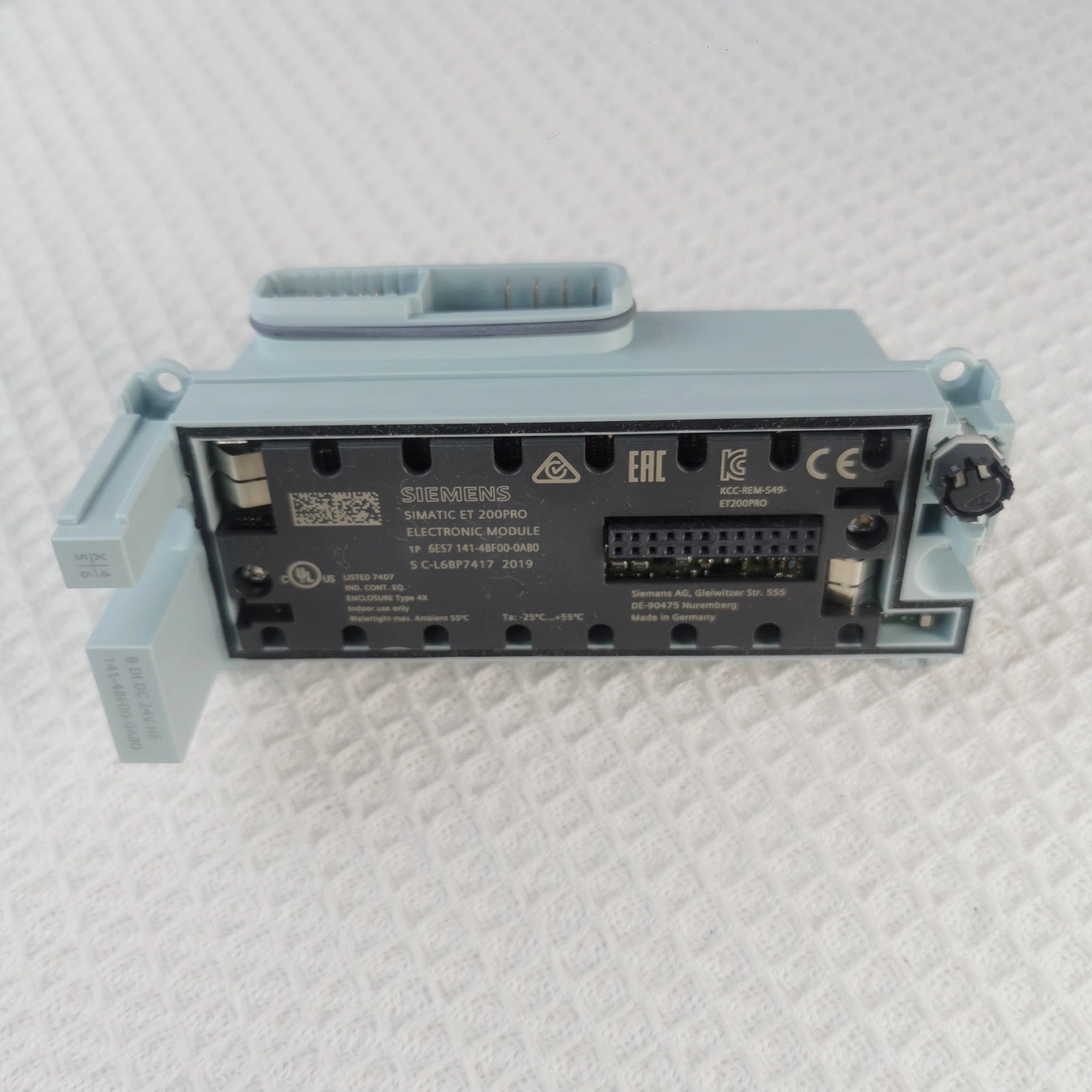 The electronic module 8 DI 24V DC High Feature of Siemens 6ES7141-4BF00-0AB0SIMATIC DP ET 200 PRO is new from stock