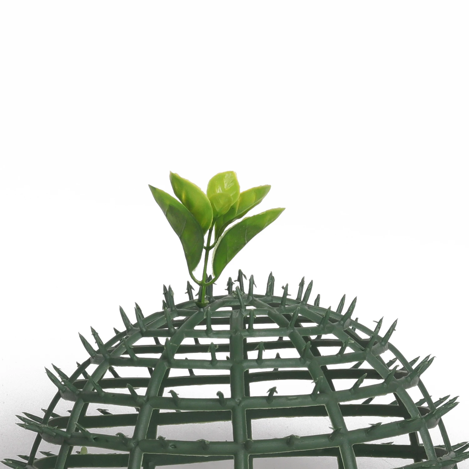 Wholesale Plastic Hanging Green Grass Ball Boxwood Topiary Artificial Plant Grass Ball For Outdoor Decor