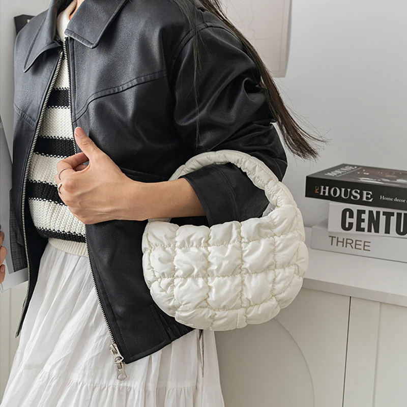 Soft Puffy Clouds Quilted Bag Wholesale Nylon Puffer Bag Lightweight Winter Padded Puffer Sling Tote Bag