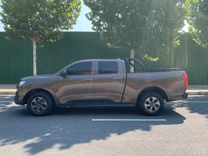 2022 Used pickup truck diesel 4x4, Great Wall poer GWM  2.0T AT diesel  AWD commercial version,  Chinese Pick up truck for sale