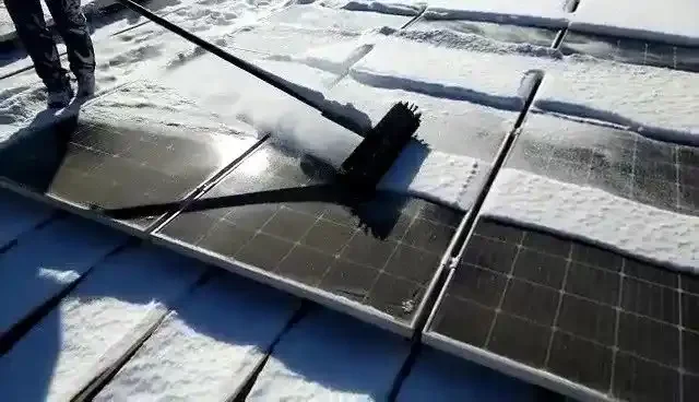 EITAI дешевая цена от производителя автоматическая машина для очистки щеток солнечной панели с аккумулятором