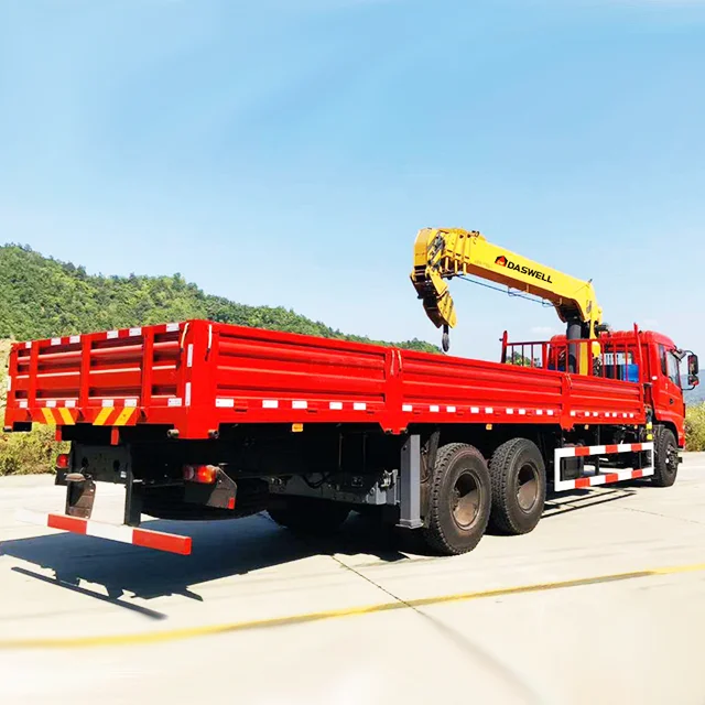 four booms 8 T lifting capacity truck mounted crane factory supply