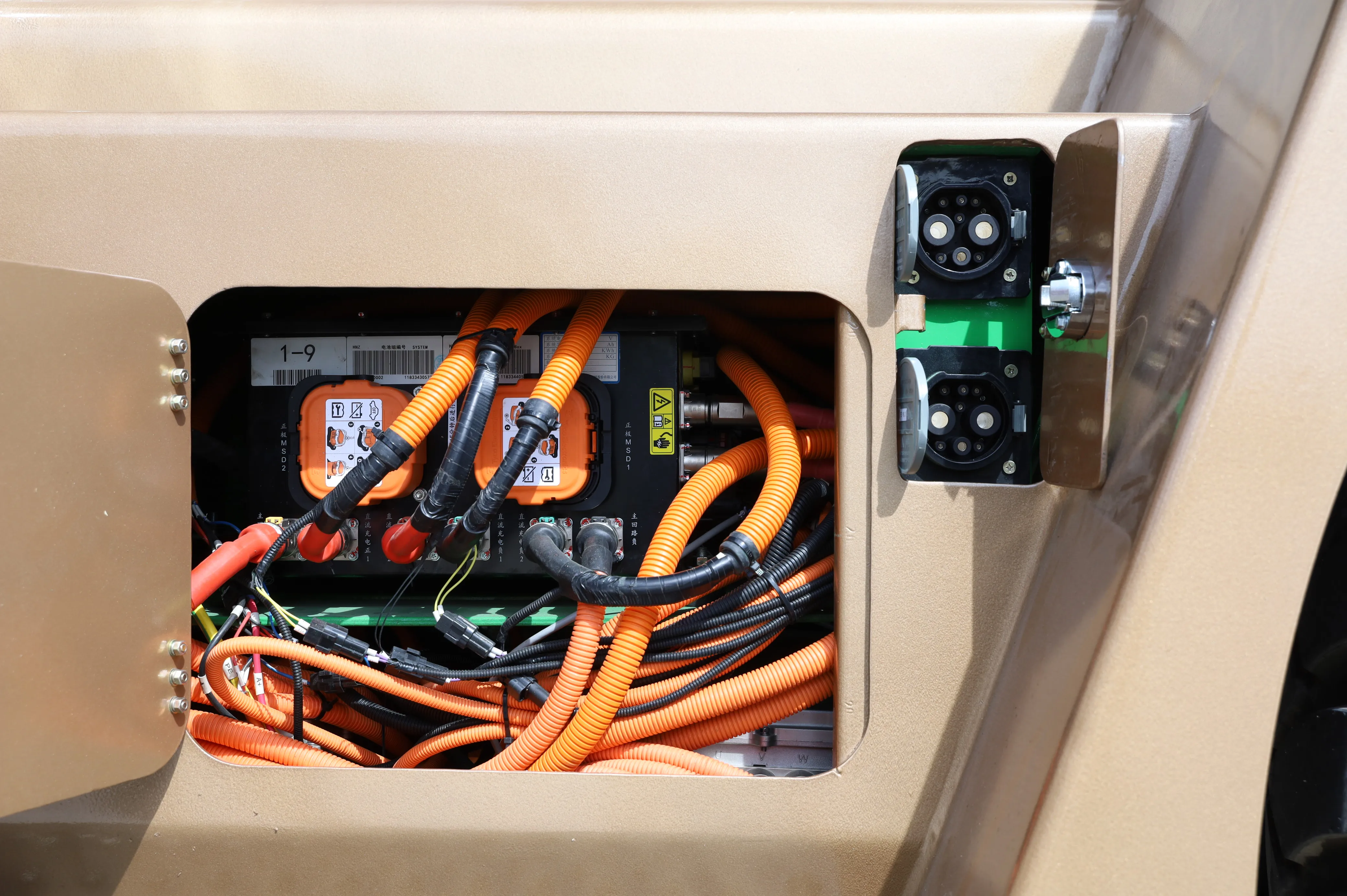 Heavy Duty Big Electric Forklift(Lithium Ion Battery) Capacity 12 Ton 16 Ton 20 Ton 25 Ton Attachment is Optional