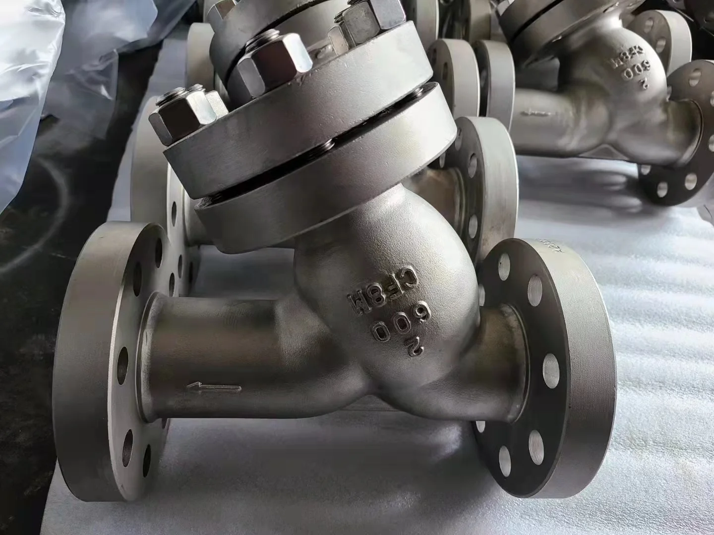 Cast steel wcb y strainer  RF end y type strainers