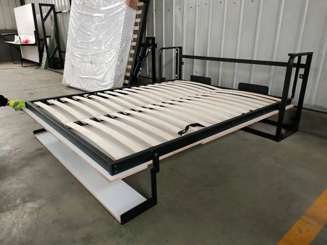 Manufacturer Direct Wholesale Price Murphy Wall Bed Frame with Synchronized Bed Leg Piston Lifting Mechanism for Hotel
