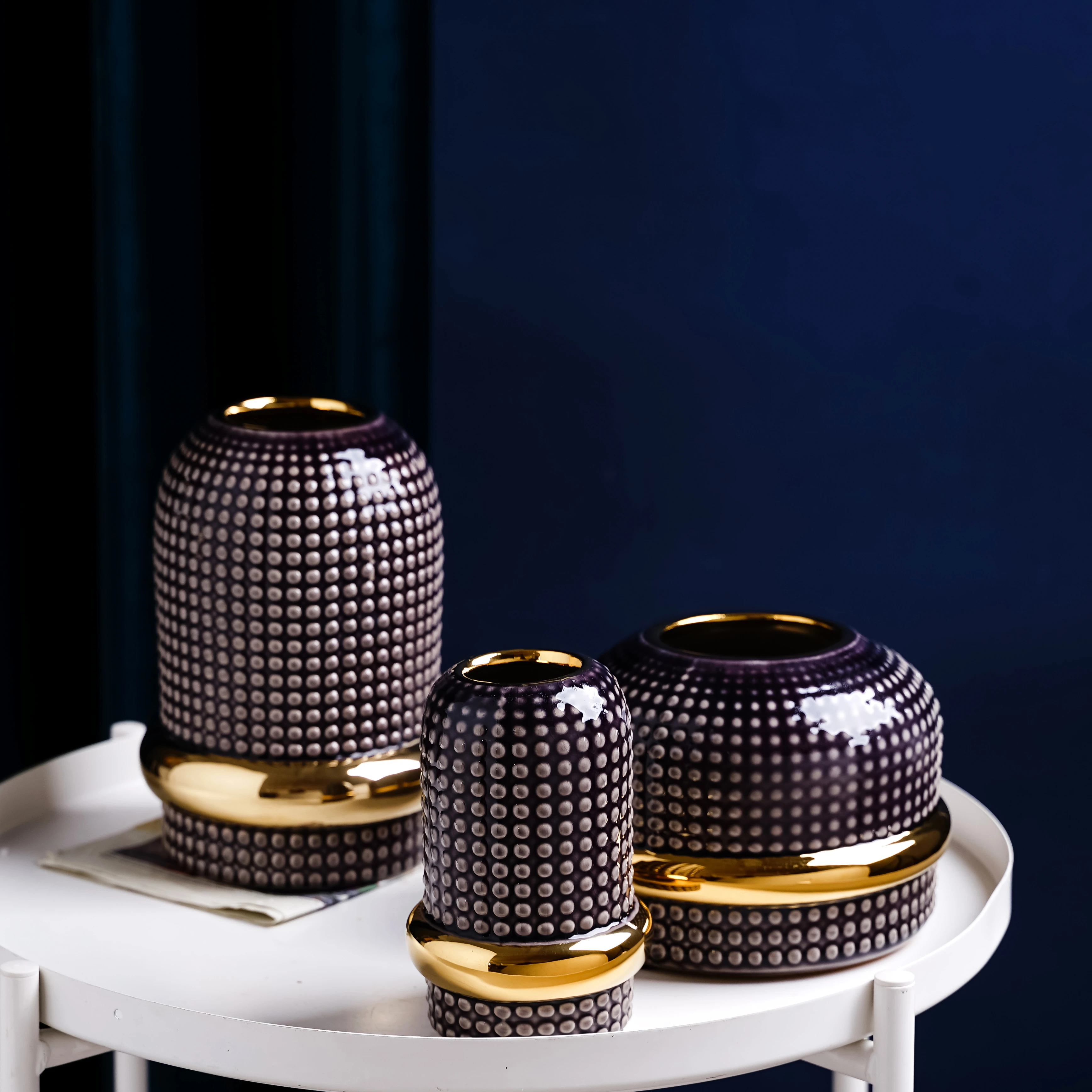 Fashion design modern home fancy decoration luxury flower vases tabletop ornament ceramic vase for decor