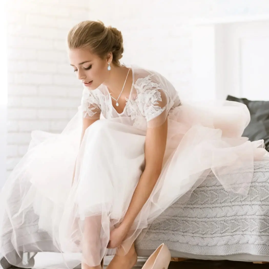 Luster 18Karat Solid White Gold set 0.52ct DEF VVS-VS Pear Shape Tear Drop Lab Grown Diamond Necklace for Lady