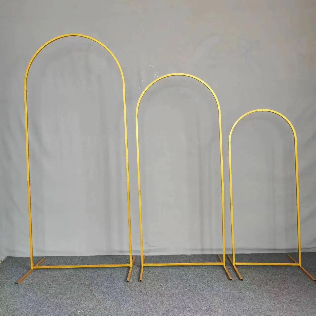 Wedding props Crown arch stage background Welcome decoration wedding iron arch backdrop stand wedding arch horn with flower