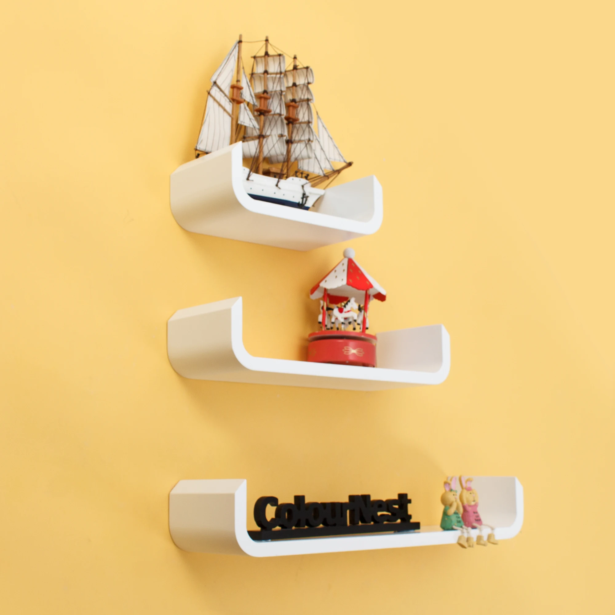 Wood U Shape Wall Mounted Shelves / Wooden Wall Storage Shelf