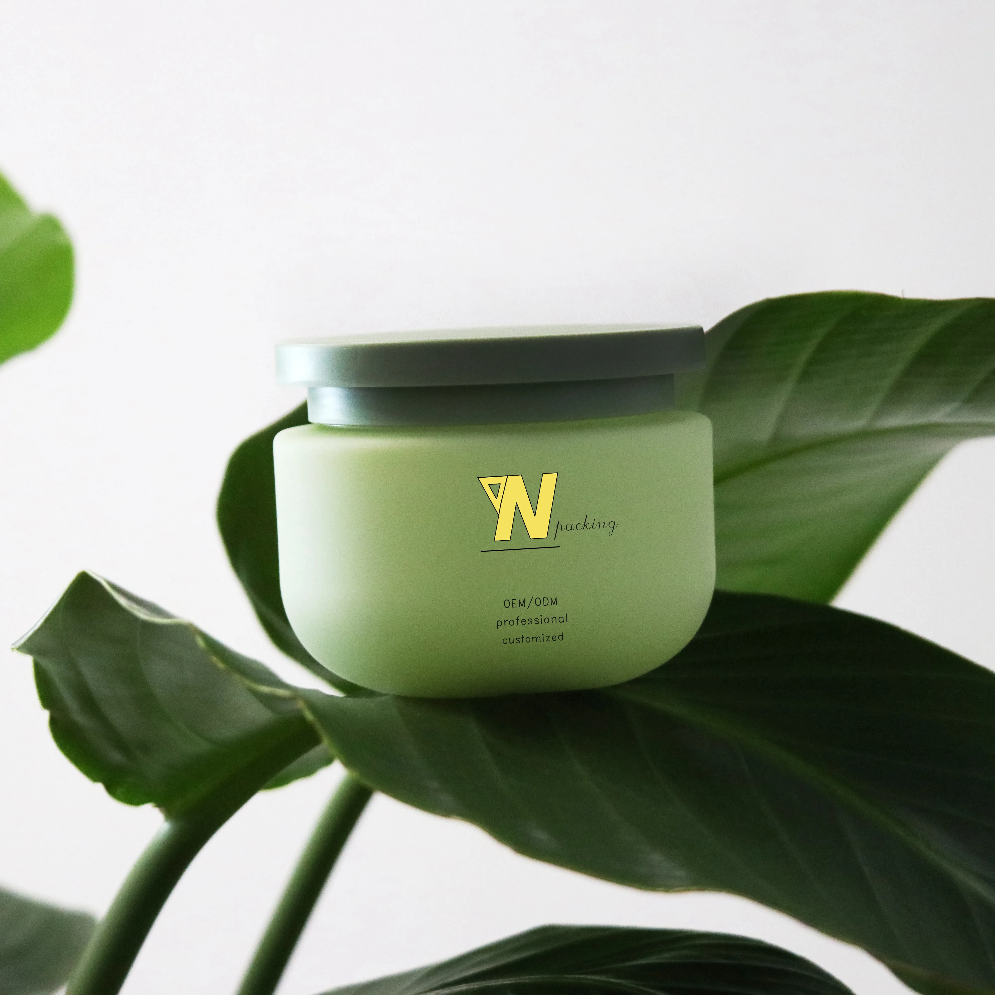 Eco-friendly Biodegradable green HDPE 200ml 250ml 300ml 400ml 500ml Soft Cosmetic Packaging Body Lotion plastic Shampoo Bottle