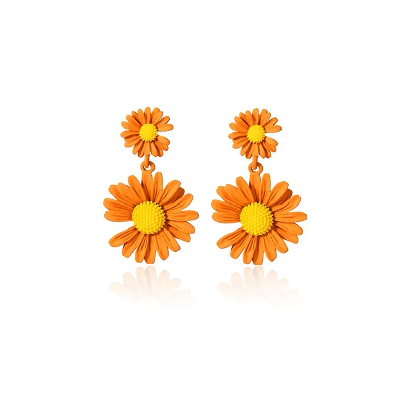 
Korean Fashion Elegant Sweet Spray Paint Stud Earring Small Chrysanthemum Drop Earrings Flower Trendy Jewelry 
